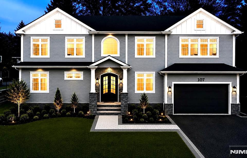 1st image of 107 Knickerbocker Ave