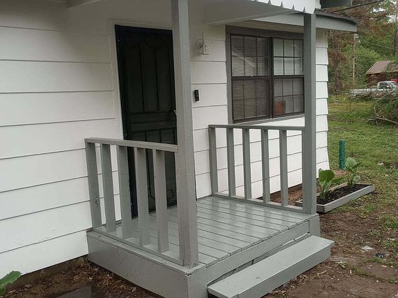 2nd image of 219 West St