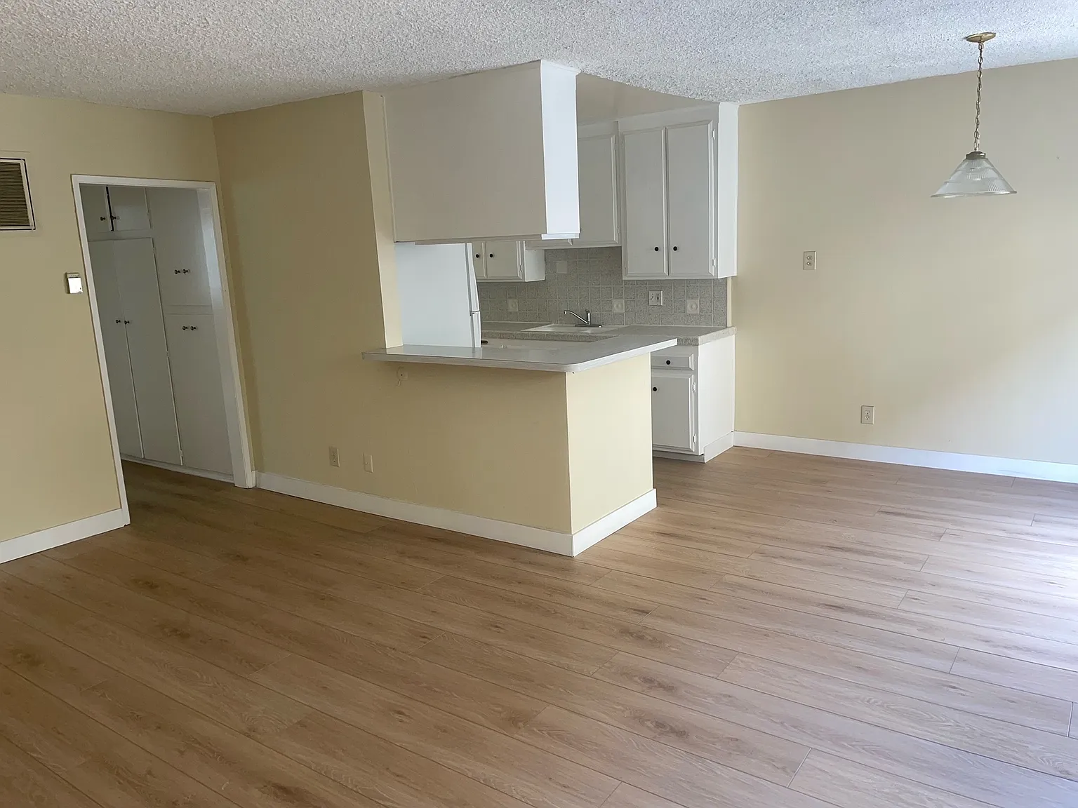 1012 N Hudson Ave — Photo 4
