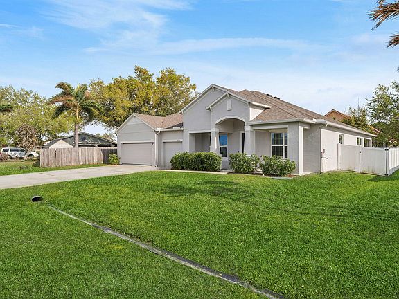3rd image of 2586 SE Victory Avenue