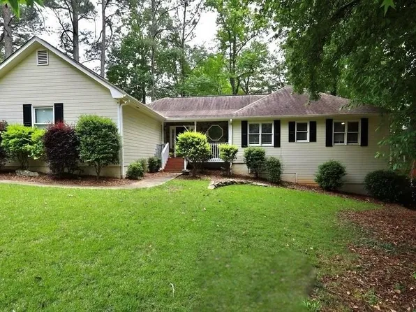1149 Magnolia Dr, Villa Rica, GA 30180