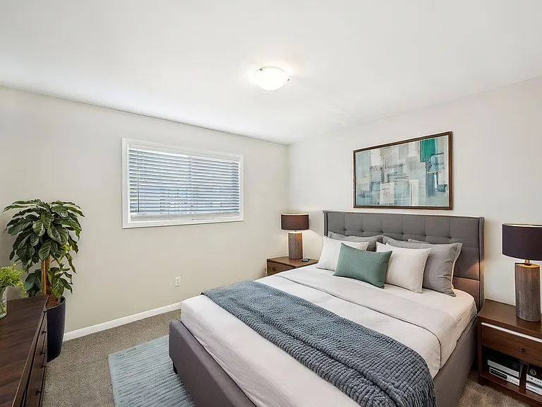 Amber Grove Apartments — Photo 9