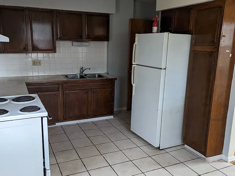 545 W Highland Ave #3 — Photo 3
