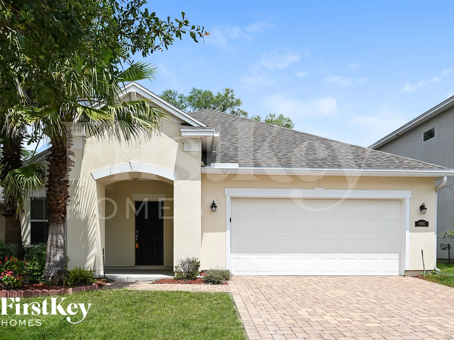 3 bed, 2.0 bath, 2010 sqft, $2,205 — Photo 1