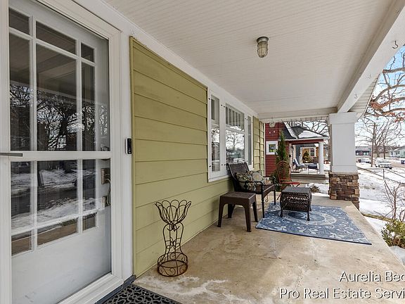 4th image of 1906 Cornelius Ave SE