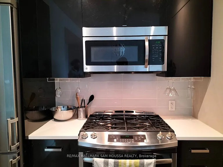 224 Lyon St N #1401 — Photo 5
