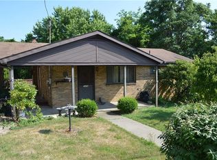 1074 Kellinger Dr, Baden, PA