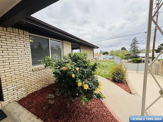 2101 N Juniper Ave — Photo 3