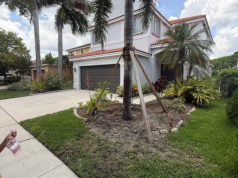 316 Conservation Dr — Photo 2