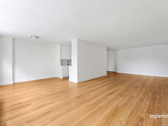 3rd image of 142 W End Ave APT 15V