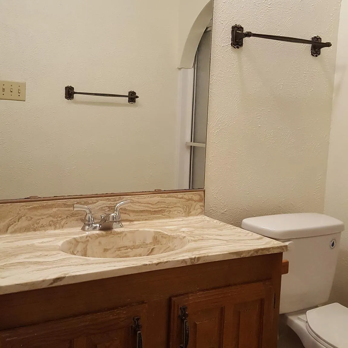 3 bed, 1862 sqft, $2,500 — Photo 4