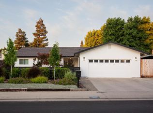 1120 Nut Tree Ln, Modesto, CA 95355