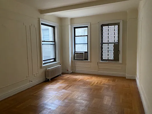 Rented by David Francis New York LLC | media 9