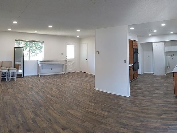 3rd image of 4618 W Avenue M10