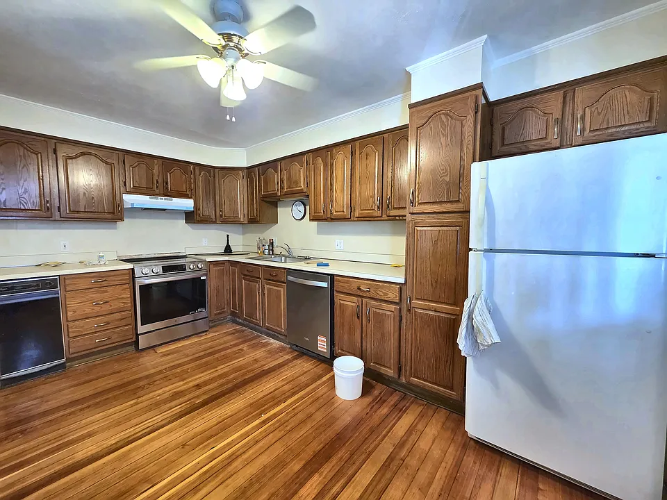33 Blenford Rd #1CP
