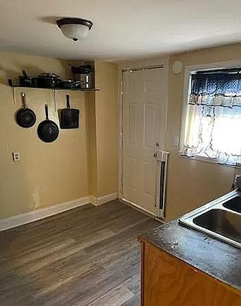 2nd image of 930 N 8th St Front 1