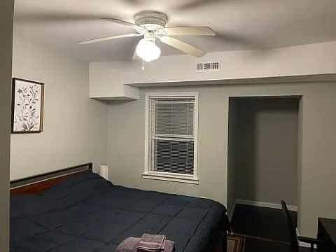 1600 E St NE #4 — Photo 5