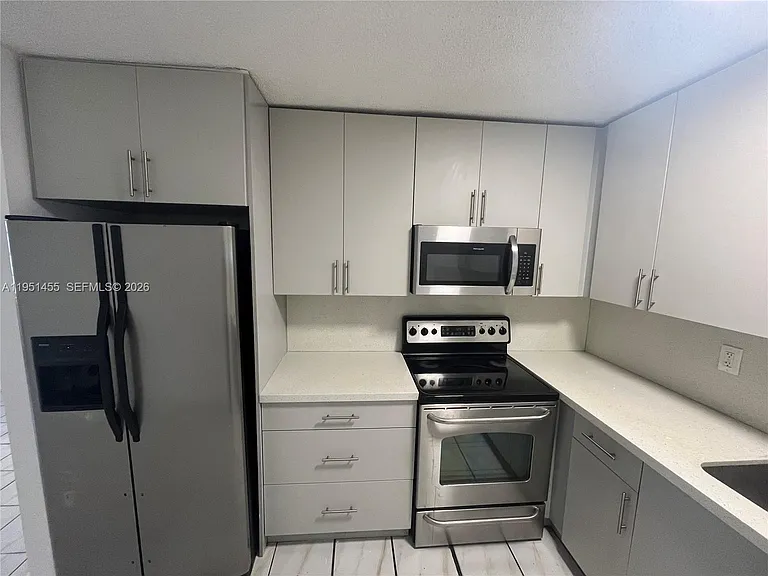 1719 NW 16th St #A — Photo 5