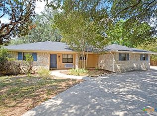1215 Clearwater Dr, New Braunfels, TX 78130