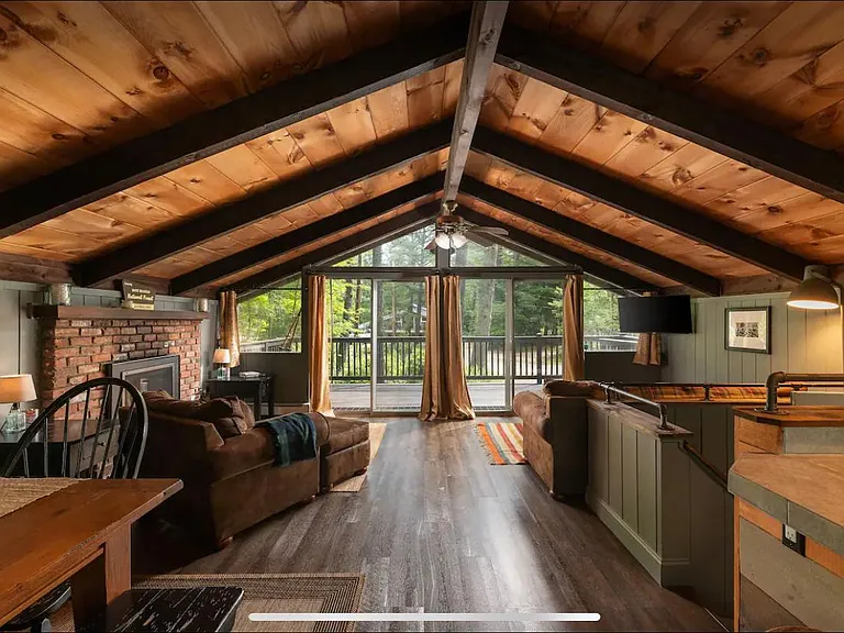 8 Merrimeeting Rd — Photo 1
