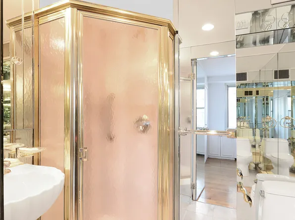 205 East 63rd Street image 11 of 12