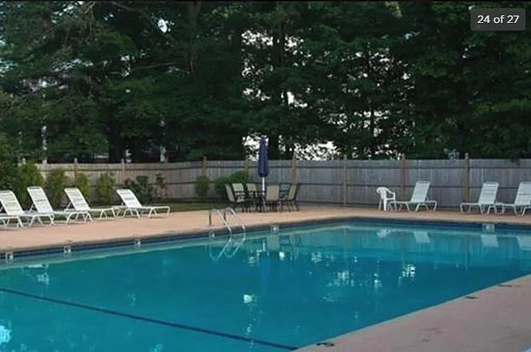 23 Fountain Ln — Photo 10