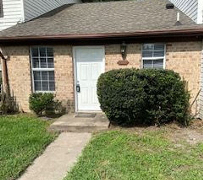 1st image of 609 Fox Creek Ct