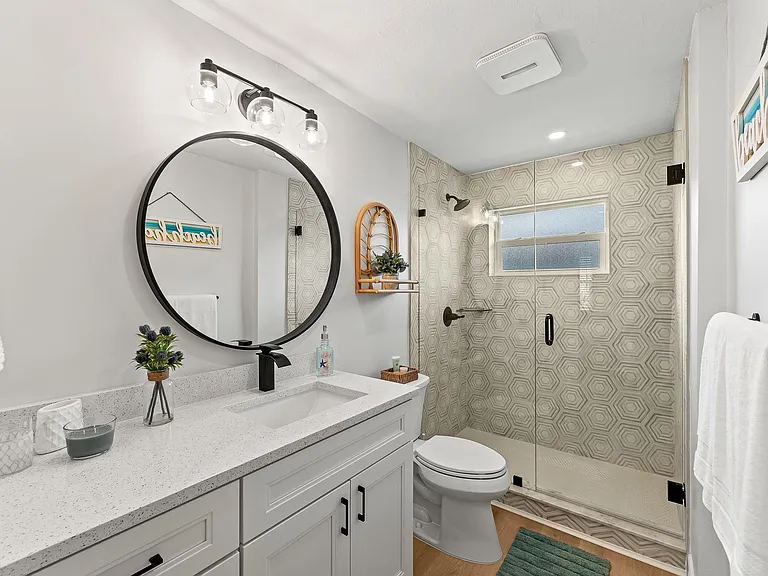 1100 Highlands Dr #4 — Photo 13