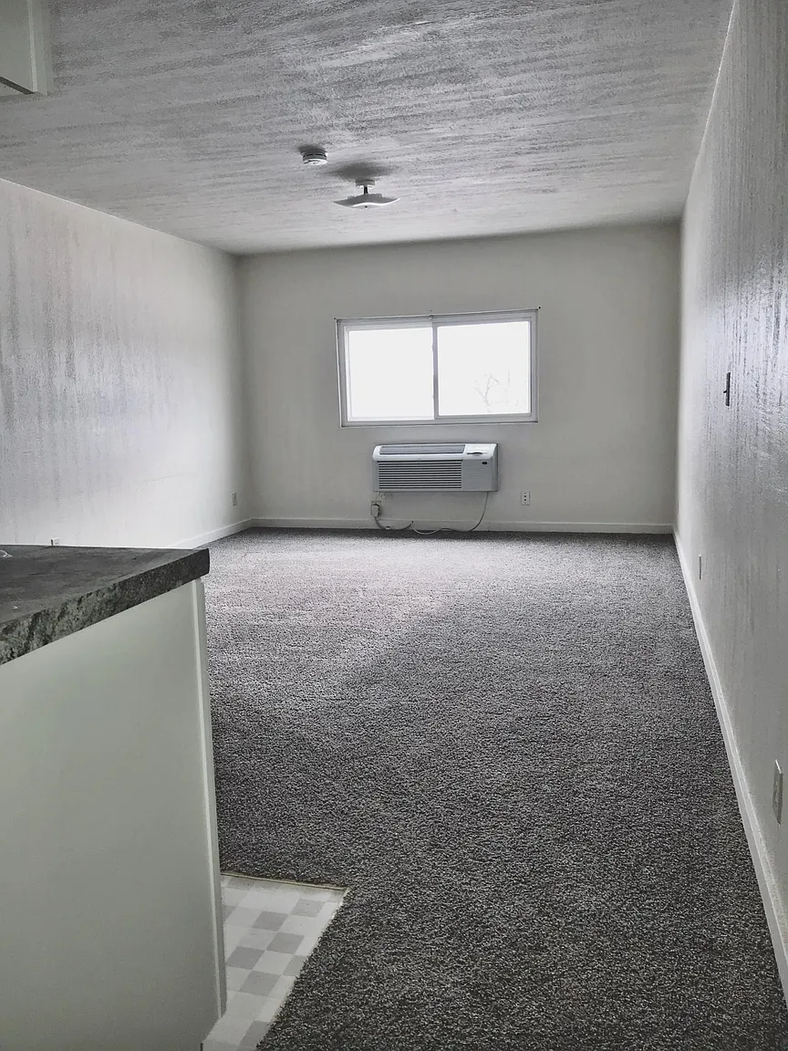 704 Lincoln Hwy #5 photo 1