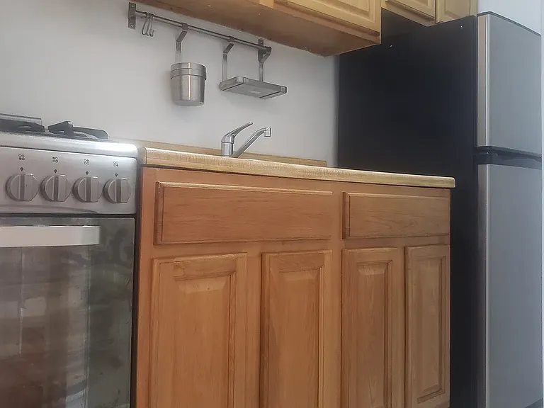 1200 Lexington Ave #4C — Photo 6