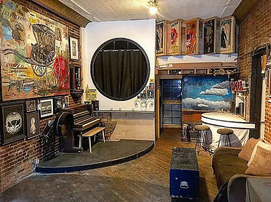 Rented by The Dressler Group LLC | media 2