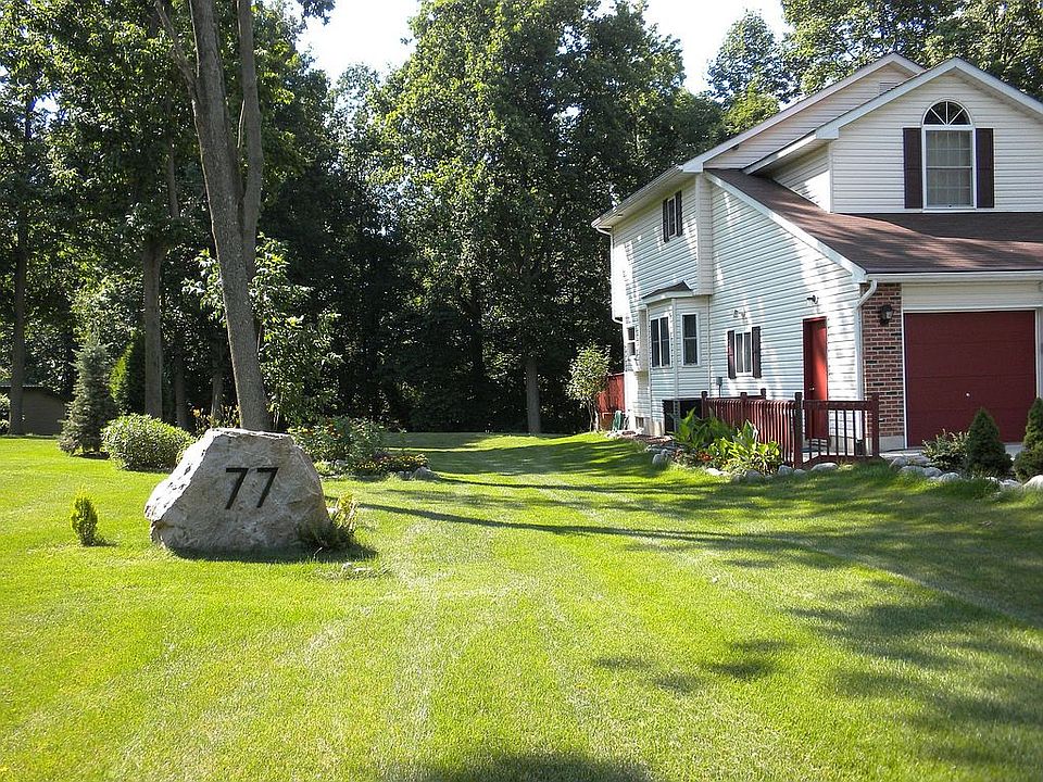 2nd image of 77 Winter St
