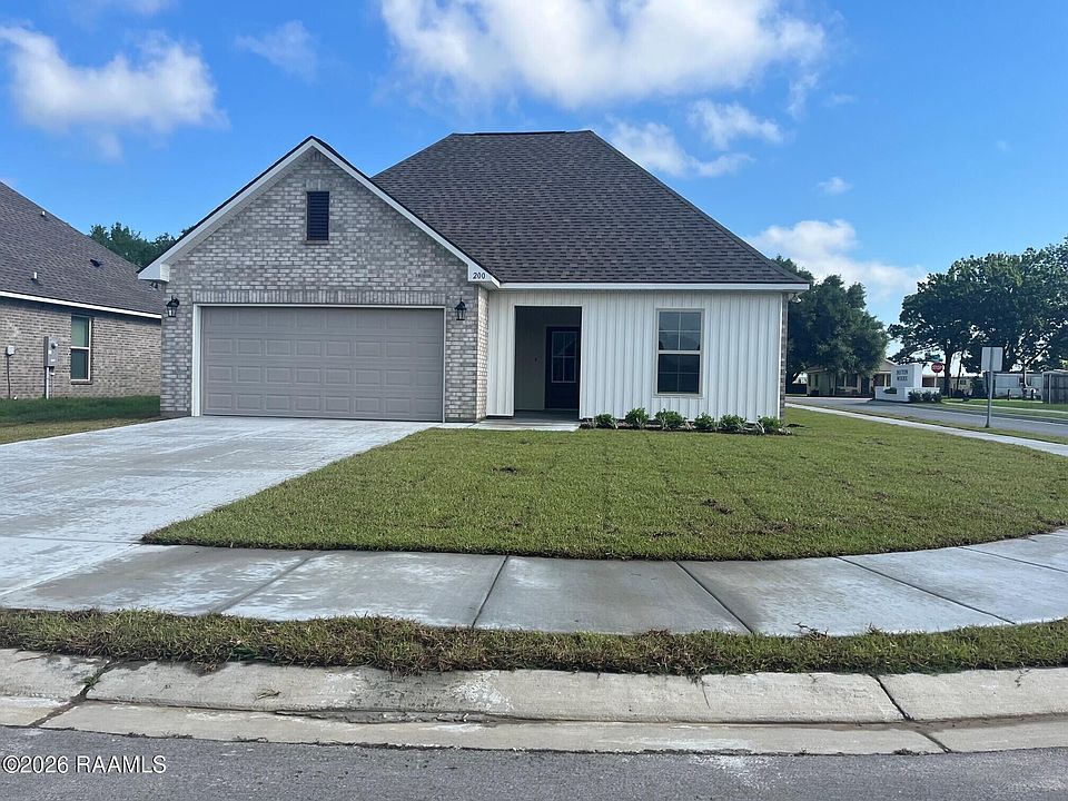 1st image of 200 Nandina Dr
