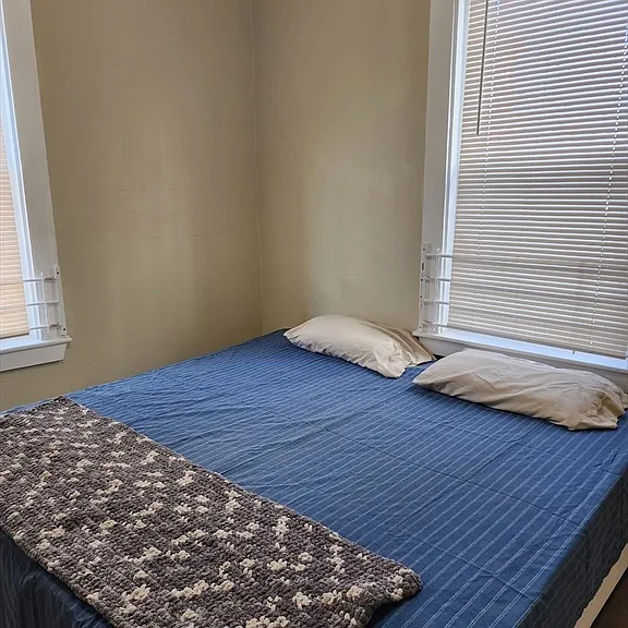 141 Franklin St #2 — Photo 2
