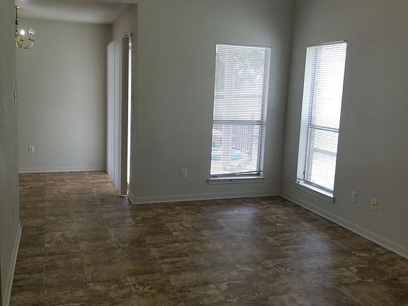 3rd image of 2608 Tortuga Ln