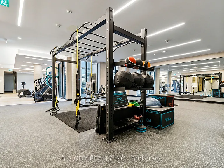 2020 Bathurst St #1202 — Photo 27