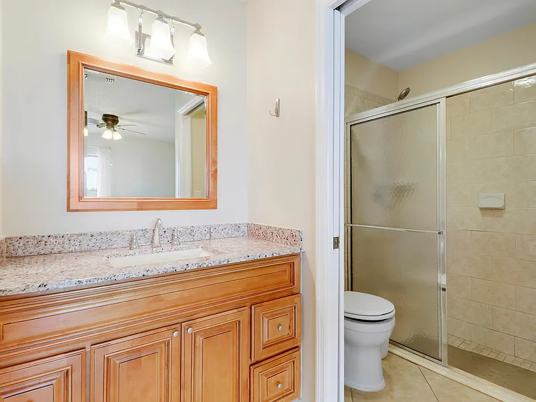 703 Stonewood Ct #16C — Photo 20