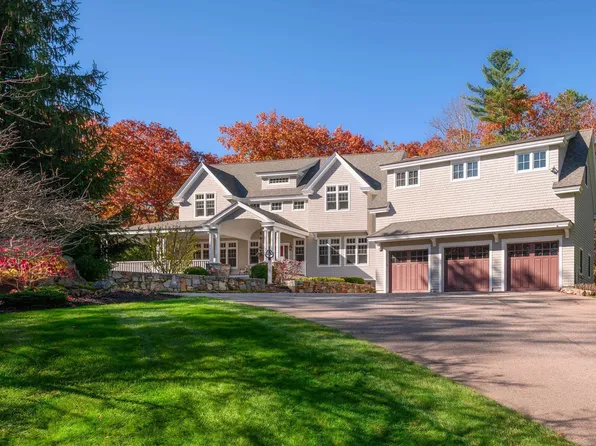 4 Gehrigs Way, York, ME 03902