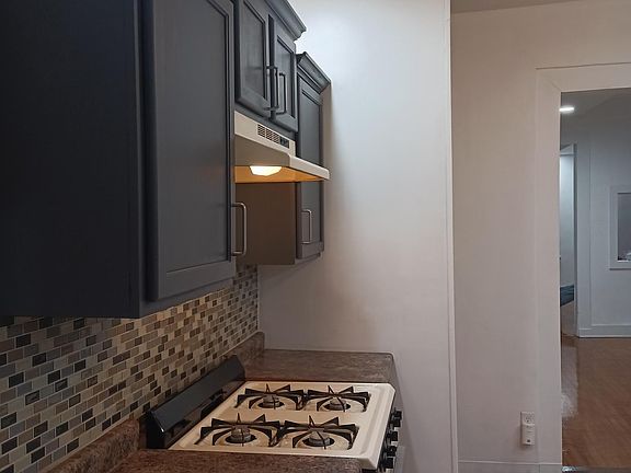5th image of 1652 N Mozart St #2