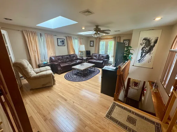 328 Blue Hill Ave #Sf, Milton, MA 02186