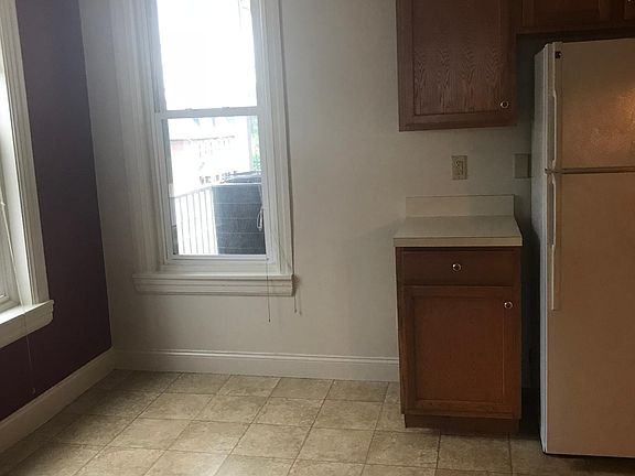 Dining/Kitchen