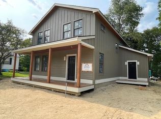 6 Tyler St, Bethel, ME 04217