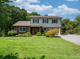 349 17th St NW, Hickory, NC 28601