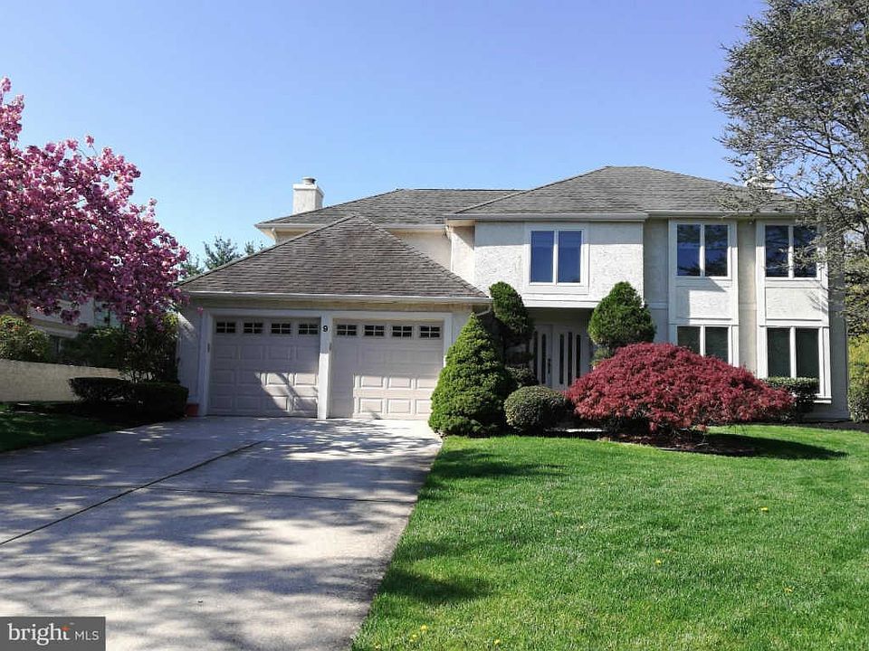 1st image of 9 Fairhaven Ct
