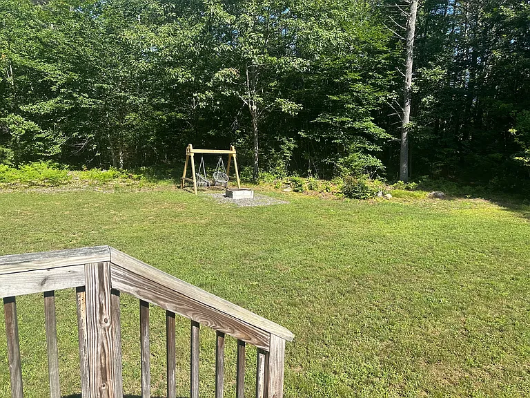 11 Zekes Ln — Photo 32
