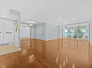 289 S Barrington Ave #A107, Los Angeles, CA 90049