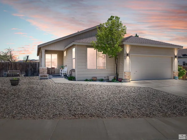 702 Pacific Ct, Dayton, NV 89403