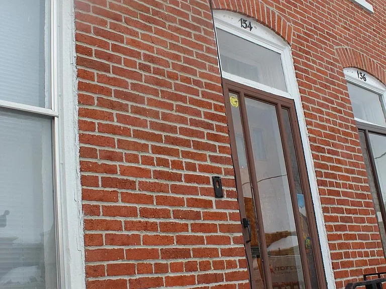134 E Washington St #1 — Photo 3