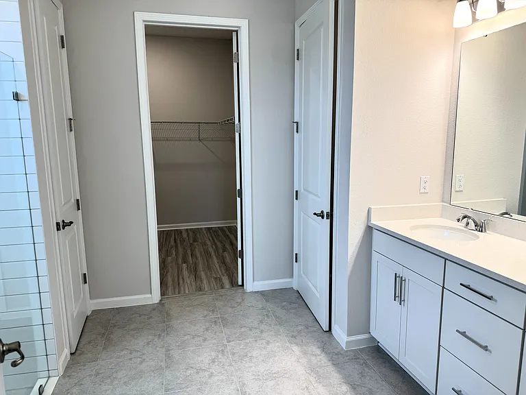 6 Blue Grotto Pl — Photo 30