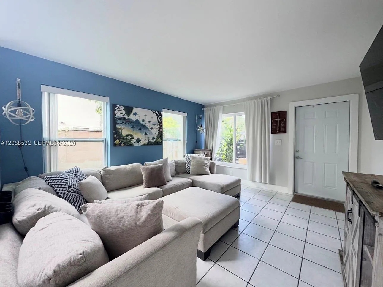 Vanderbilt Park Townhouse — Photo 4